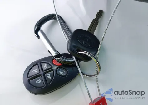 2005 Toyota Sienna Xle/Xle Limited из США, поврежденный, VIN 5TDZA22C75S360667